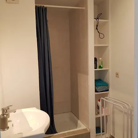 Bon Secours 아파트